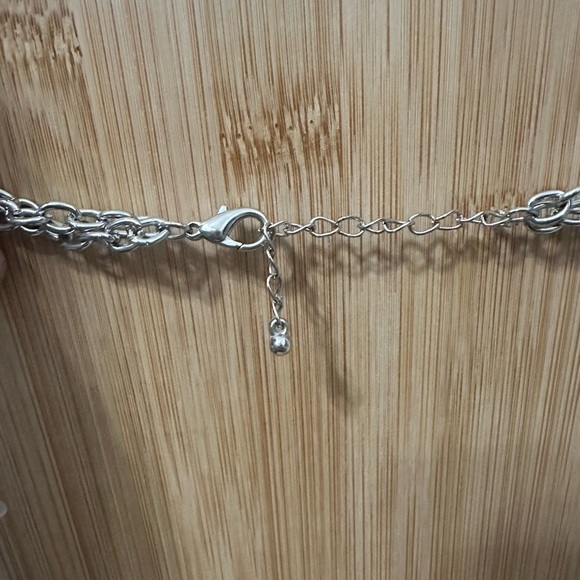 Aurora Borealis layered necklace - Picture 3 of 3